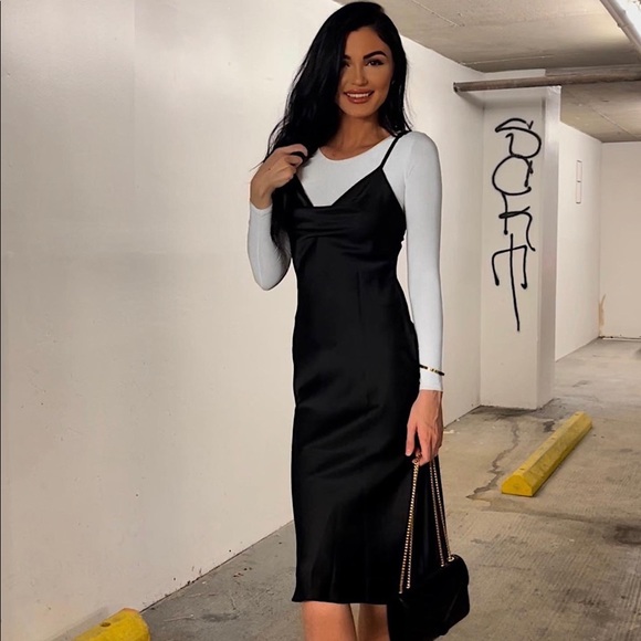 Dresses & Skirts - Black satin dress